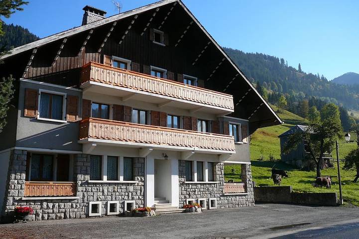 Chalet pour 8 personnes, avec balcon et jardin à La Chapelle-d'Abondance