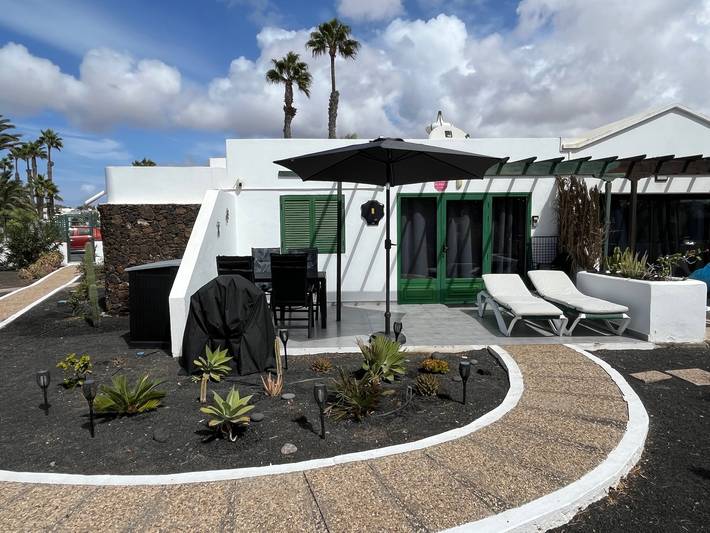 Bungalow für 4 Personen, mit Terrasse und Pool