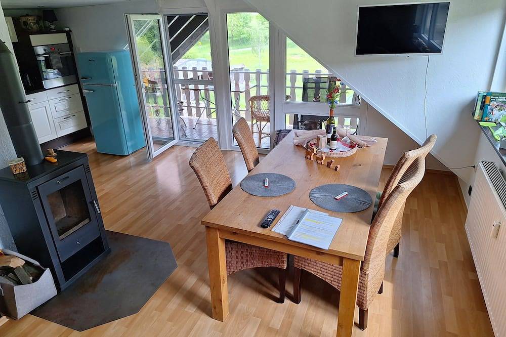 Ganze Wohnung, Fewo \"Ziegenpeter\" (Dg = 2.Og) mit traumhaftem Talblick - Kolvenbacher Ziegenhof in Bad Münstereifel, Naturpark Hohes Venn-Eifel