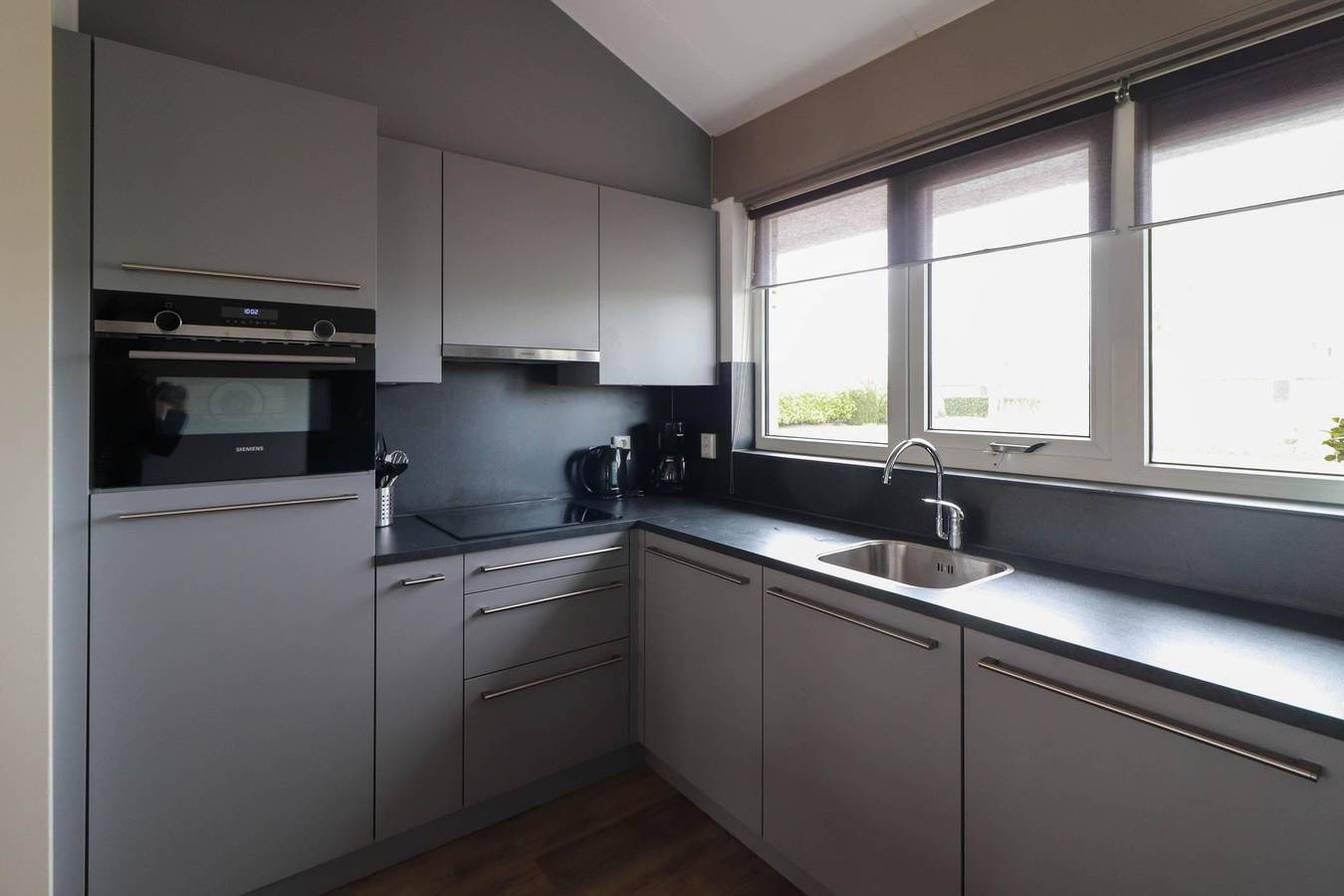 Beach Resort Makkum — Star Deluxe with Sauna - 6 persons in Makkum, Lake Ijssel