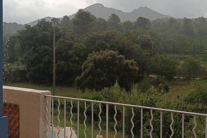 Chambre d’hôte pour 6 personnes à Peyrolles-en-Provence - 2