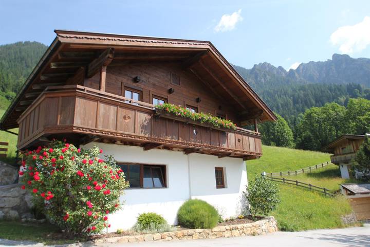 Gîte pour 4 personnes, avec balcon ainsi que jardin et vue, adapté aux familles à Alpbach - 4