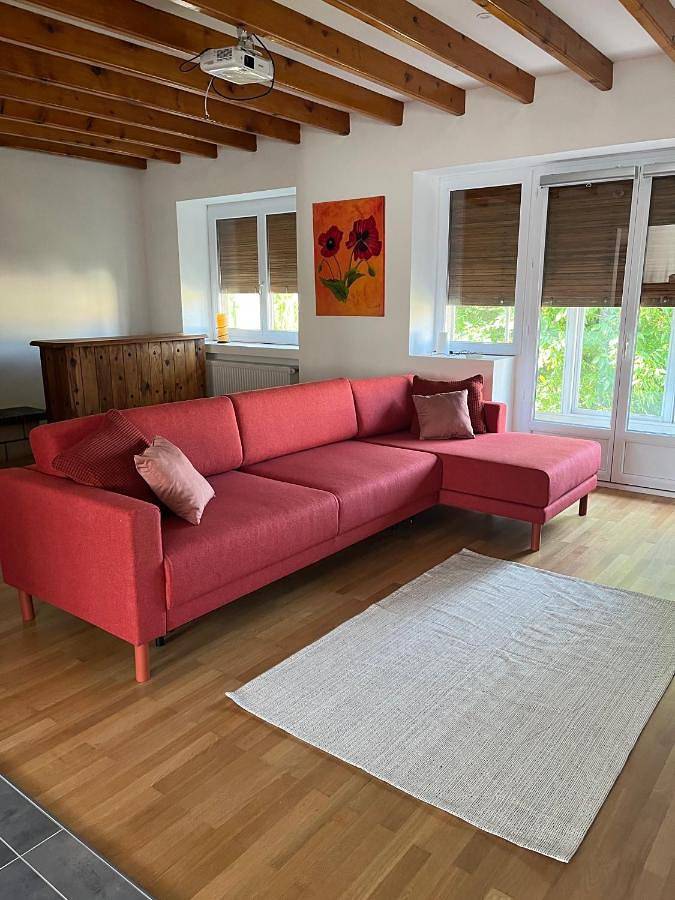 Gîte pour 2 personnes, avec Balcon ainsi que Terrasse et Jardin à Fresnes-en-Woëvre
