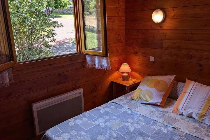 Location de vacances pour 6 personnes, animaux acceptés dans Saint-Clément-de-Vers - 2