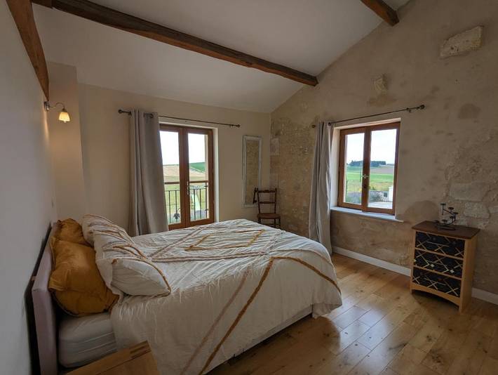 Location de vacances pour 12 personnes, avec jardin ainsi que piscine et sauna à Blanzaguet-Saint-Cybard - 3