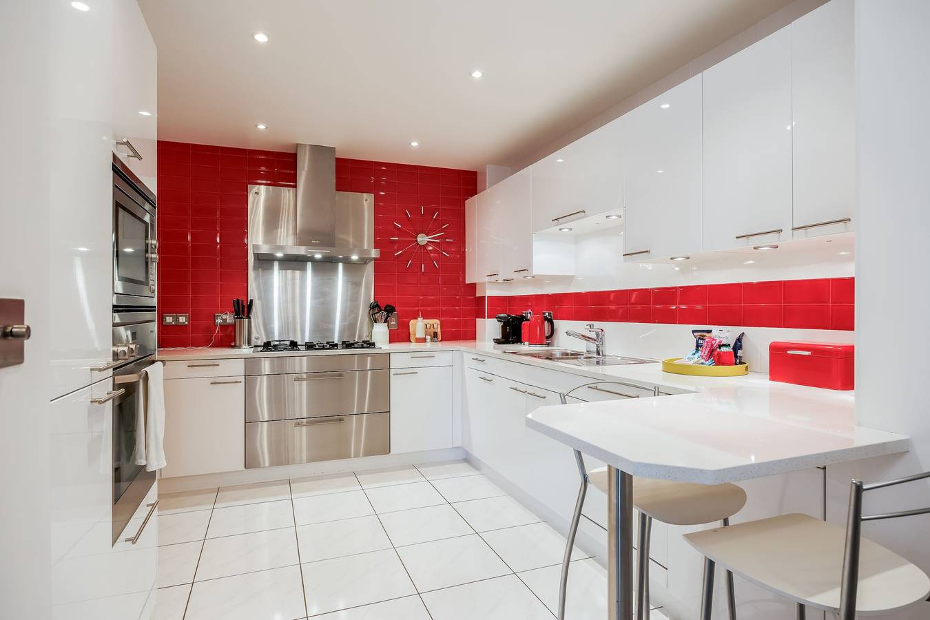 Entire apartment, Water's Edge- Incredible Views of Brownsea Island in Poole, Poole Harbour