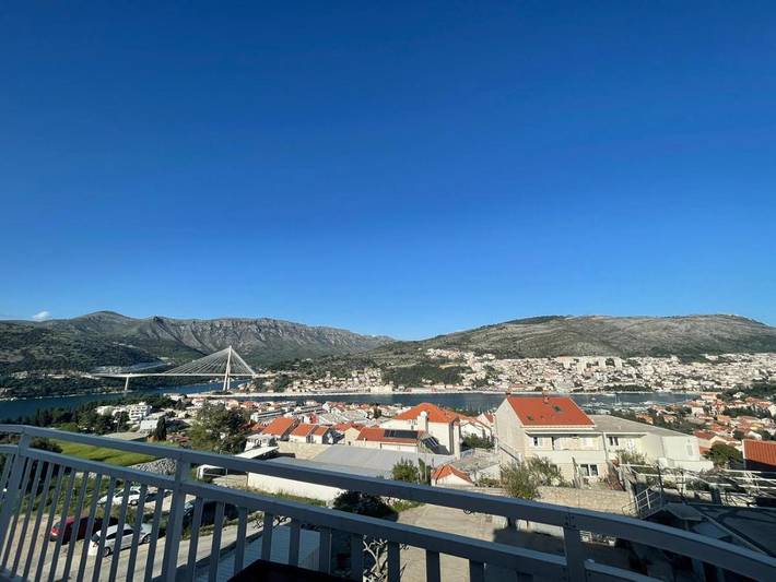 Chambre d’hôte pour 6 personnes, avec balcon et vue - 1
