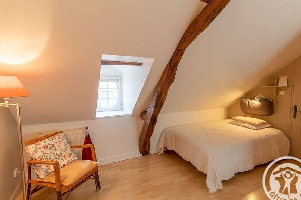 Charmant gîte familial avec parc, près des vignobles, à 30 min d’Angers - Confort et cadre raffiné. in Rochefort-sur-Loire, Vallée de la Loire