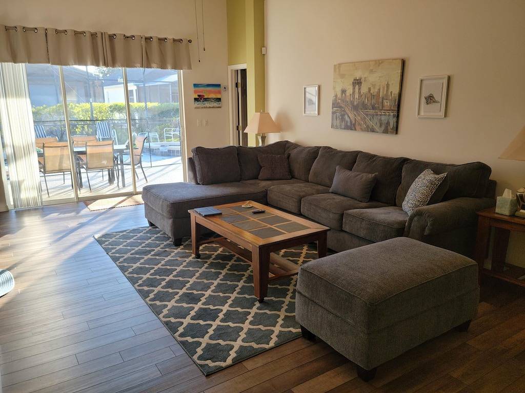 Bleiben Sie in Luxus, privatem Pool / Spa, Spielzimmer, in der Nähe von Disney und Golf in Haines City, Zentral Florida