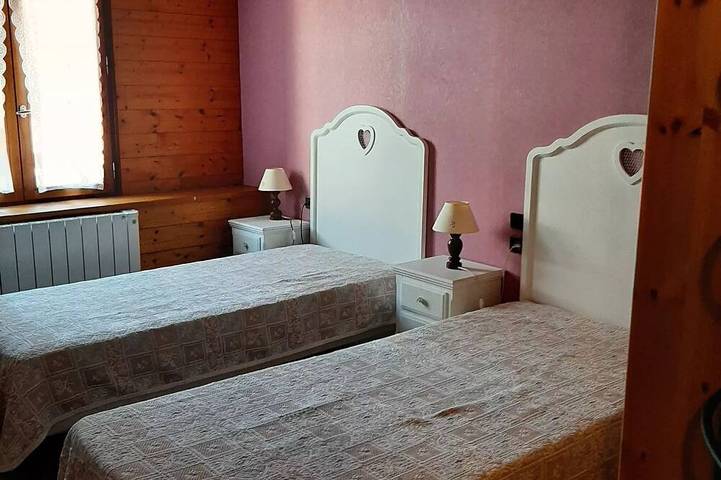 Gîte pour 8 personnes, avec balcon dans Office de Tourisme du Grand Bornand - 4