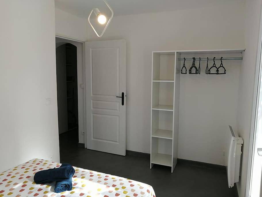 Villa au Calme avec Extérieur et parking gratuit aux portes d'Aix et Marseille Emplacement idéal in Septèmes-les-Vallons, Côte méditerranéenne (France)