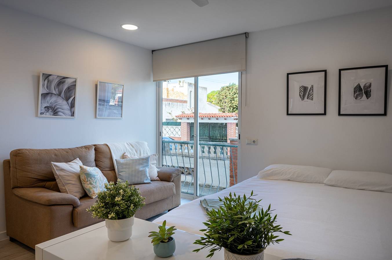 Ganze Wohnung, Apartment „Acogedor Studio A 10min De La Playa“ mit Wlan in Torredembarra, Costa Dorada