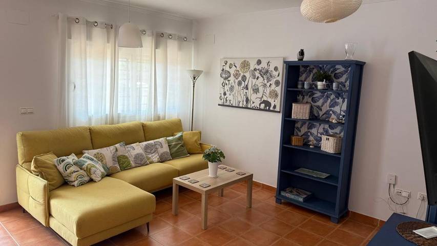 Casa de vacaciones para 6 personas, con vistas al lago además de vistas y jardín - 1