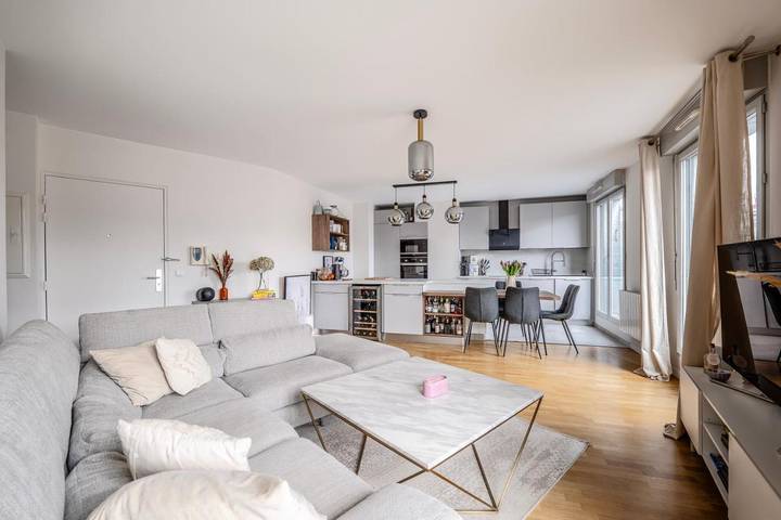 Gîte pour 4 personnes, avec Balcon ainsi que Terrasse et Vue à Les Lilas