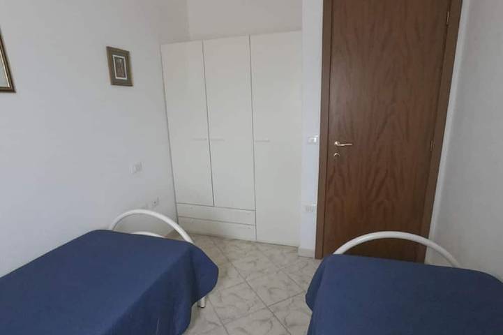 Gîte pour 6 personnes, avec jardin à Cala Liberotto - 4