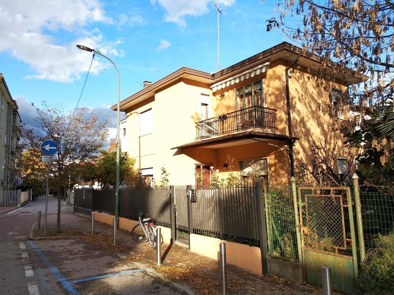 Three-Bedroom House in Mestre, Venedig