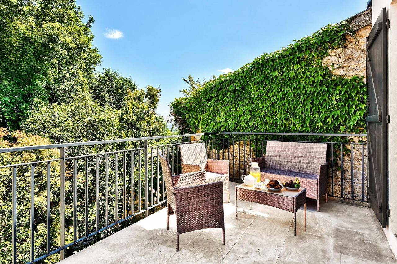 Appartement entier, Maison neuve, terrasse & garage proche Lyon in Saint-Didier-au-Mont-d'Or, Lyon et ses environs