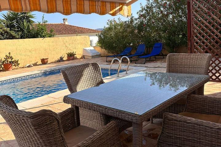 Chalet para 7 personas, con piscina y jardín, Familias con niños en Provincia de Almería