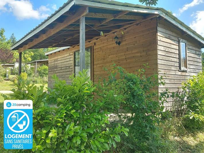 Gîte pour 5 personnes, avec bassin pour enfant à Reilhaguet