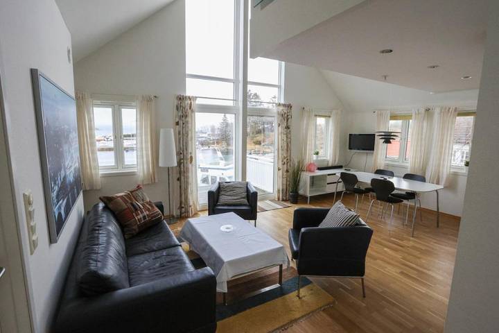 Hotel für 9 Personen, mit Balkon und Terrasse sowie Garten in Rennesøy - 2