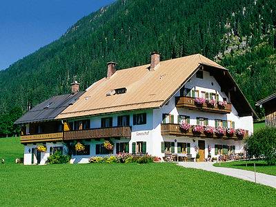 Pension für 2 Personen, mit Balkon und Terrasse sowie Garten in Oberbayern