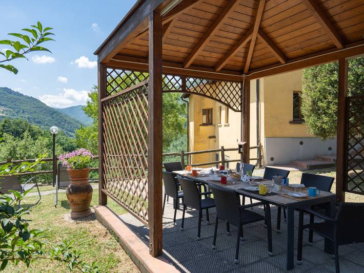 Location de vacances pour 10 personnes, avec jardin et terrasse à Dicomano - 4