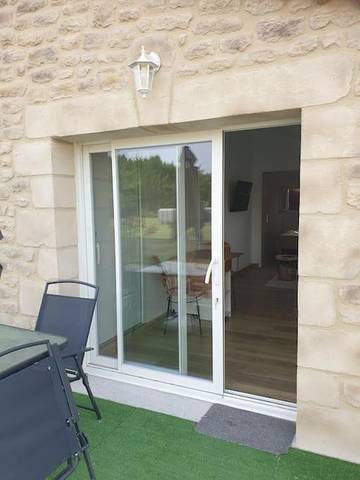 Gîte pour 4 personnes, avec vue ainsi que piscine et jardin à Saint-Christol-lès-Alès