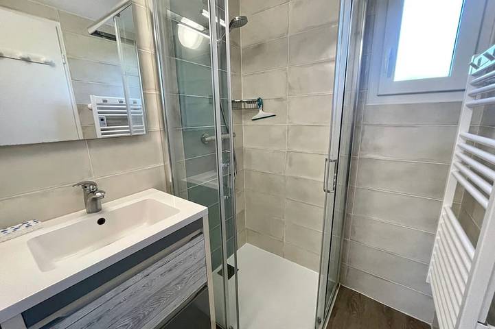 Location de vacances pour 6 personnes, avec terrasse et piscine dans Plage des Dunes (Bretignolles-sur-Mer) - 4