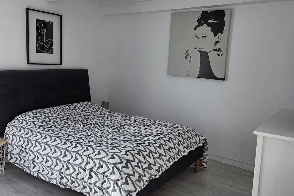 Seafront Home In The Bay Of Mont Saint-Michel in Cherrueix, Mont-Saint-Michel Bay