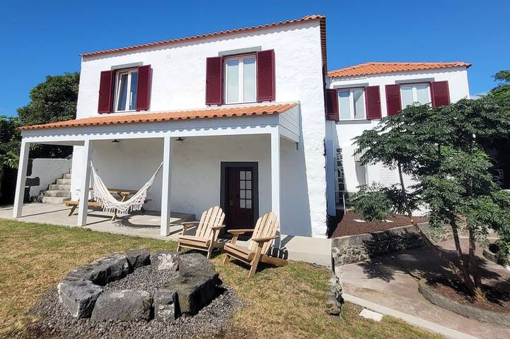 Casa de férias para 12 pessoas, com jardim em Madalena