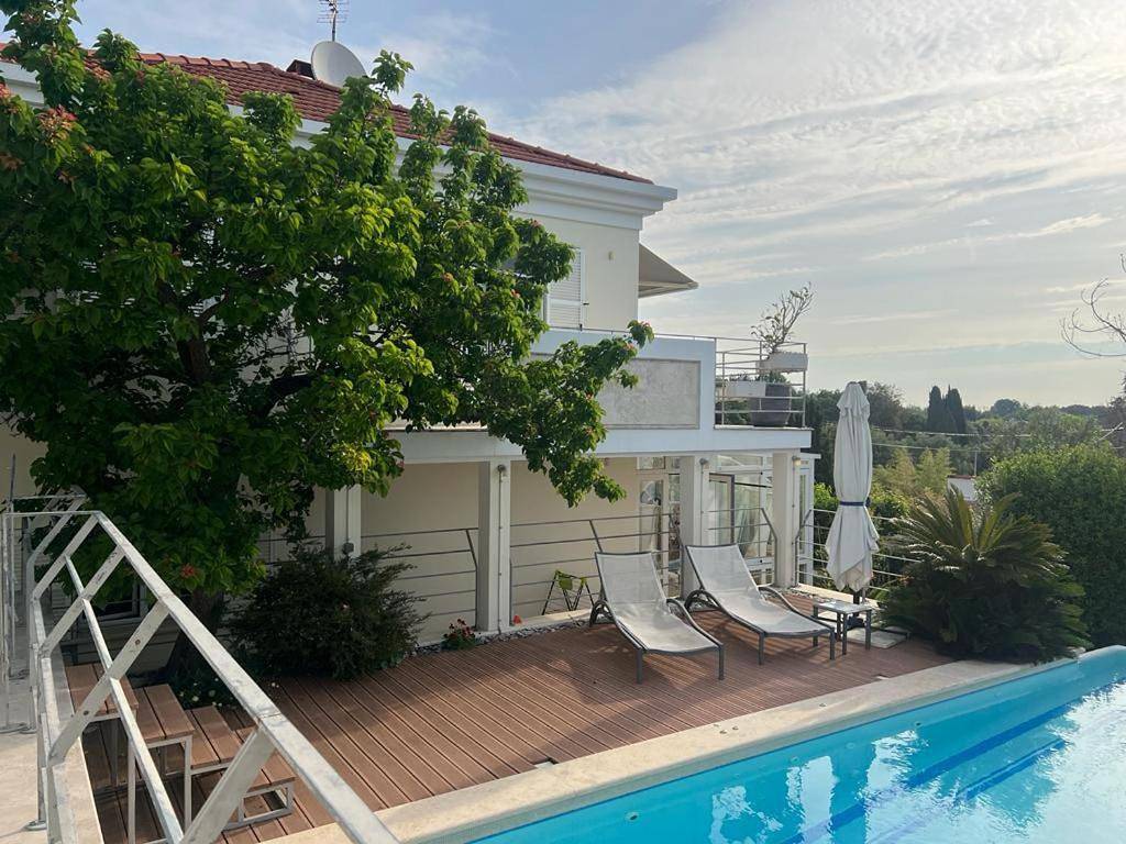 Villa in Antibes, Mittelmeerküste (Frankreich)