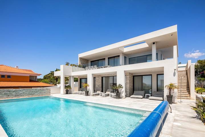 Villa für 12 Personen, mit Terrasse und Whirlpool sowie Garten in Santa Maria