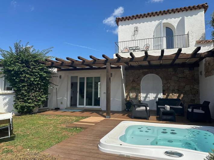 Villa pour 5 personnes, avec jardin ainsi que jacuzzi et balcon - 1