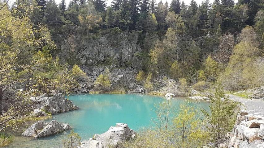 Location de vacances pour 8 personnes, avec Terrasse à Mazet-Saint-Voy - 2