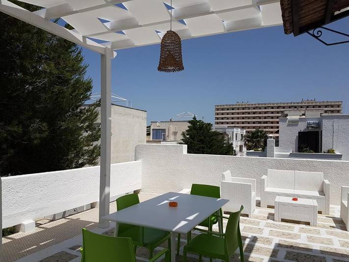 Apartahotel para 5 personas, con jardín, Se admiten mascotas en Apulia