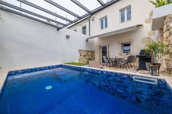 Ferienhaus für 6 Personen, mit Pool und Terrasse, kinderfreundlich
