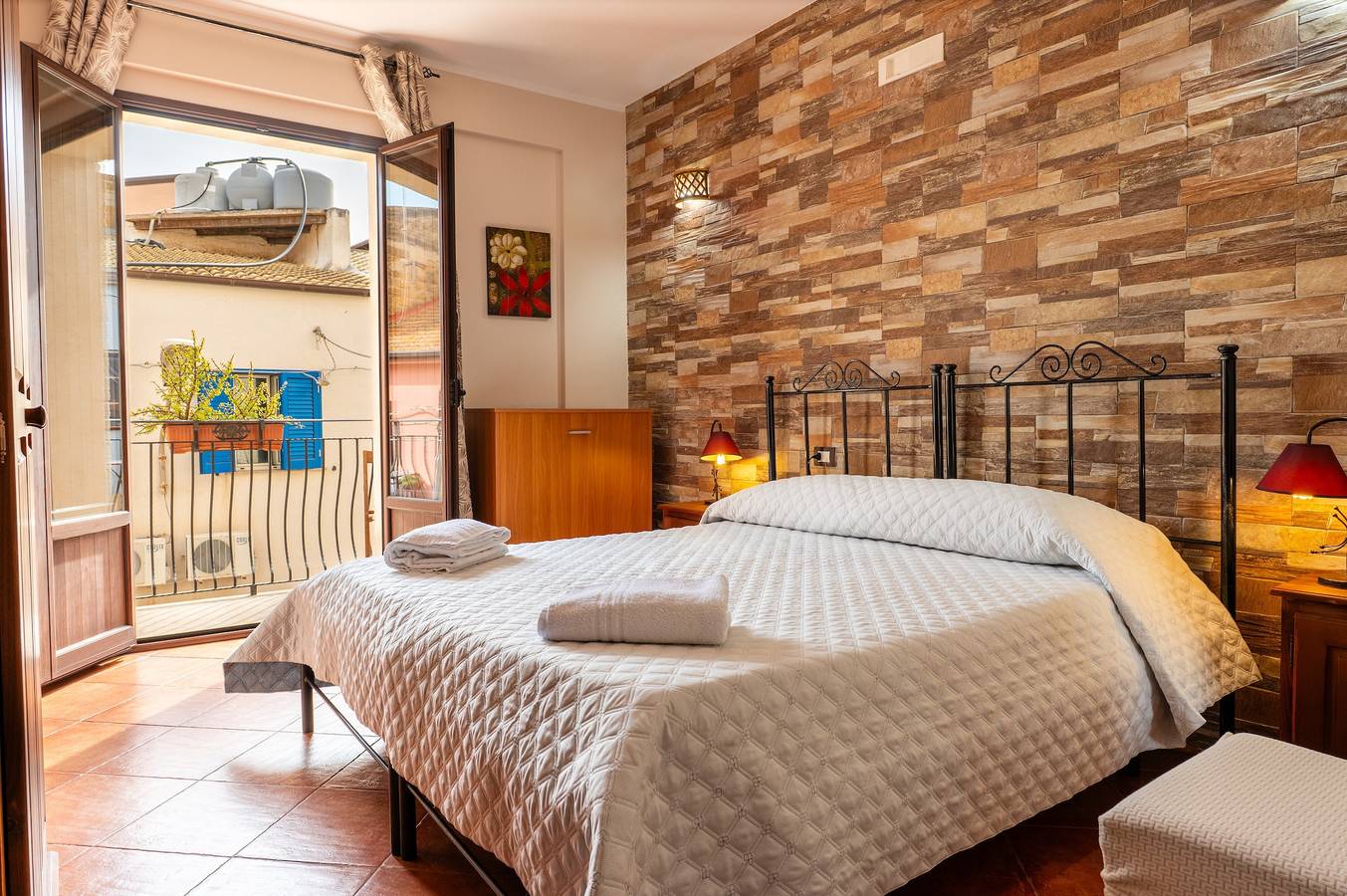 Habitación 'B&B San Domenico - Doble Deluxe' con balcón, Wi-Fi y aire acondicionado in Realmonte, Provincia de Agrigento