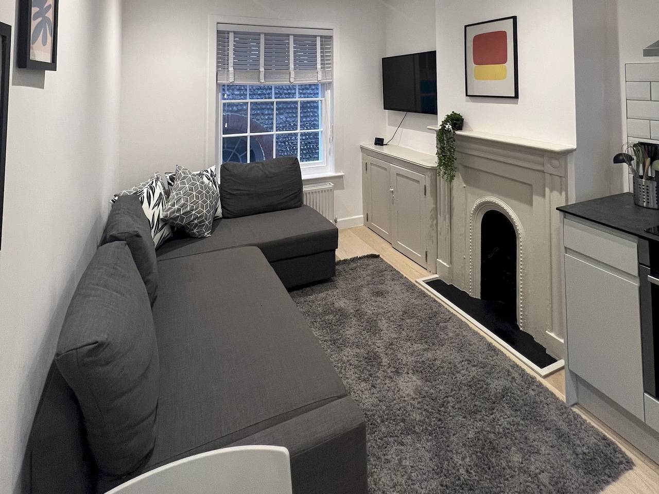 Secret Square View Apartment | Pass The Keys in Brighton, Sussex