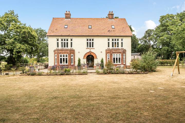 Cottage for 16 people, with Terrace and Garden as well as Sauna in Norfolk