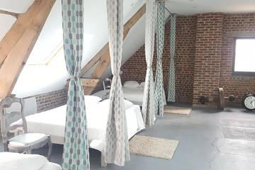 Gîte pour 12 personnes, avec balcon à Steenbecque