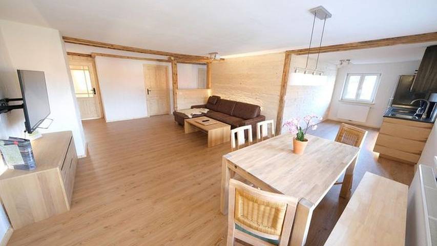 Ferienwohnung für 2 Personen, mit Garten und Balkon, kinderfreundlich in Saulgrub