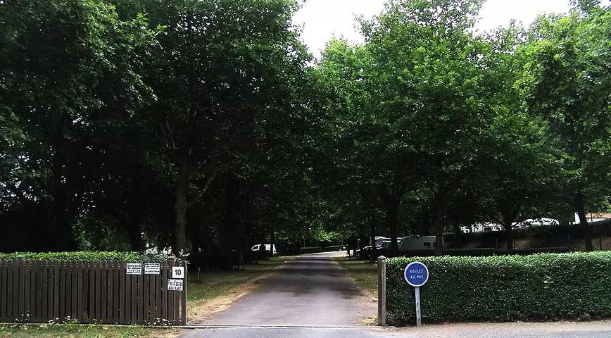 Camping pour 2 personnes, avec piscine dans Fontenay-le-Comte - 4