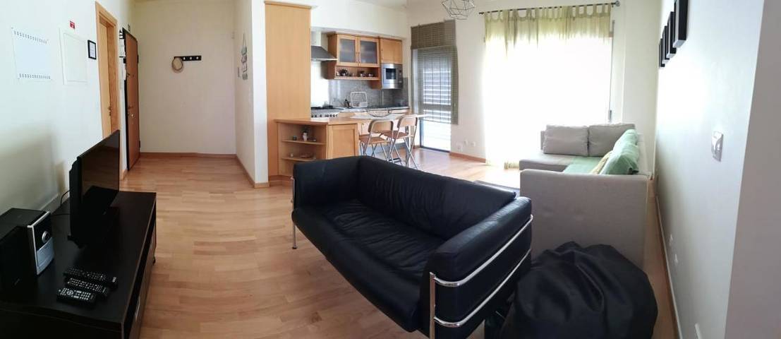 Casa de férias para 4 pessoas, com Jacuzzi e Jardim em Sines