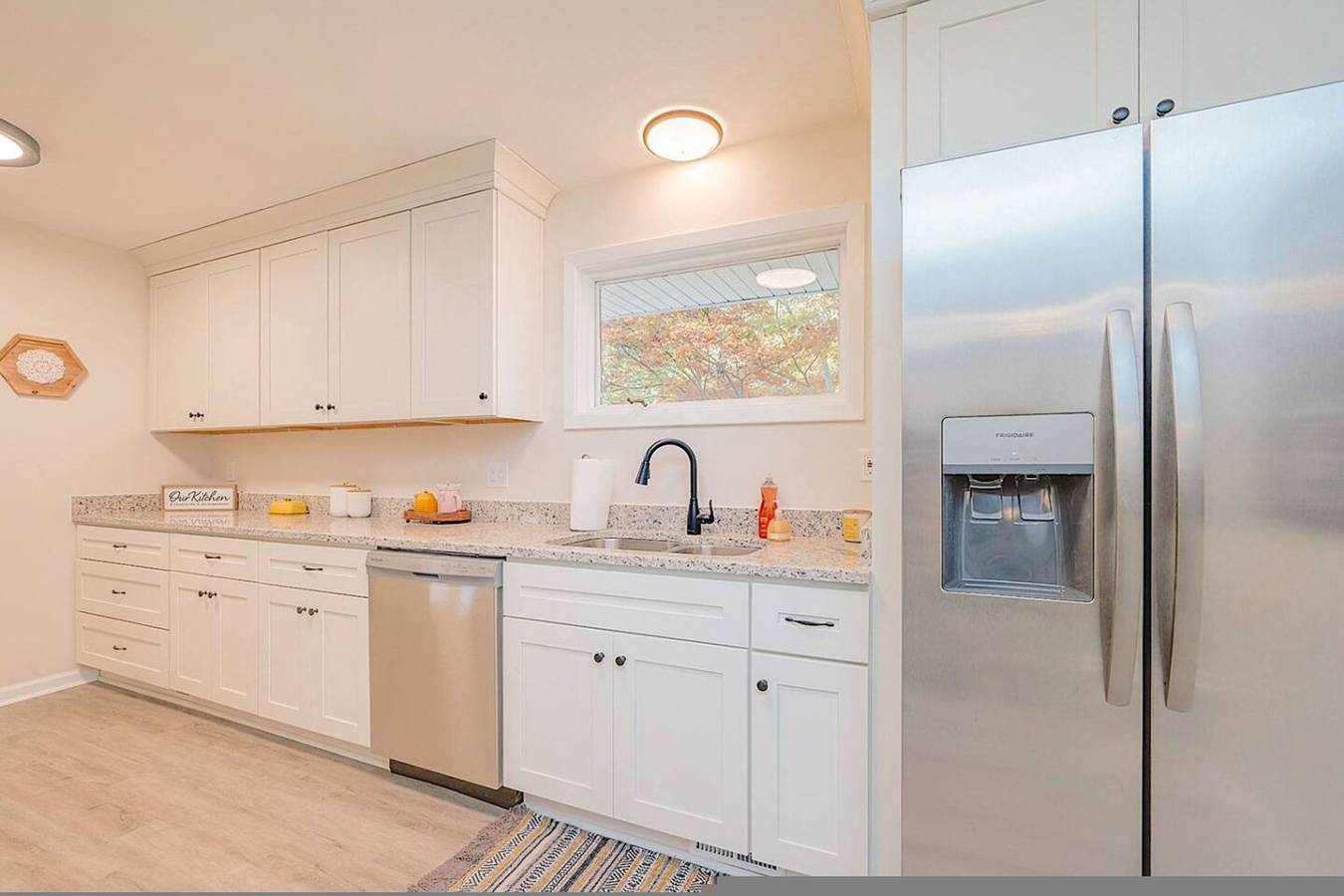 ~The Beehive! | New 4 Bedroom Listing Next to Cnu! in Newport News, Newport News City