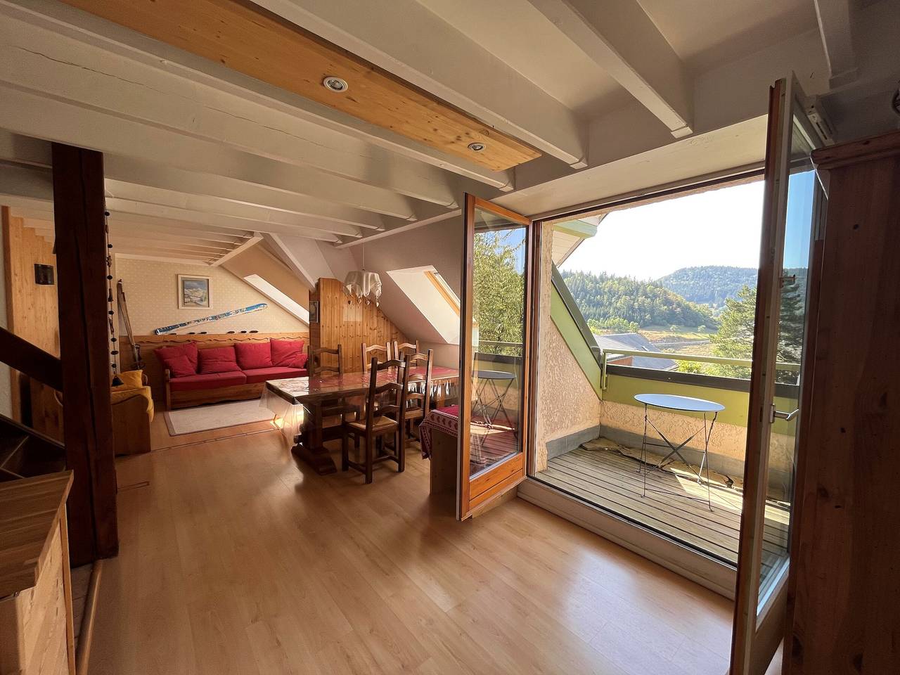 Geheel appartement, Duplex 4-bedroom apartment in the village center, fully equipped for 6/7 people with garage. in Villard-de-Lans, Parc naturel régional du Vercors