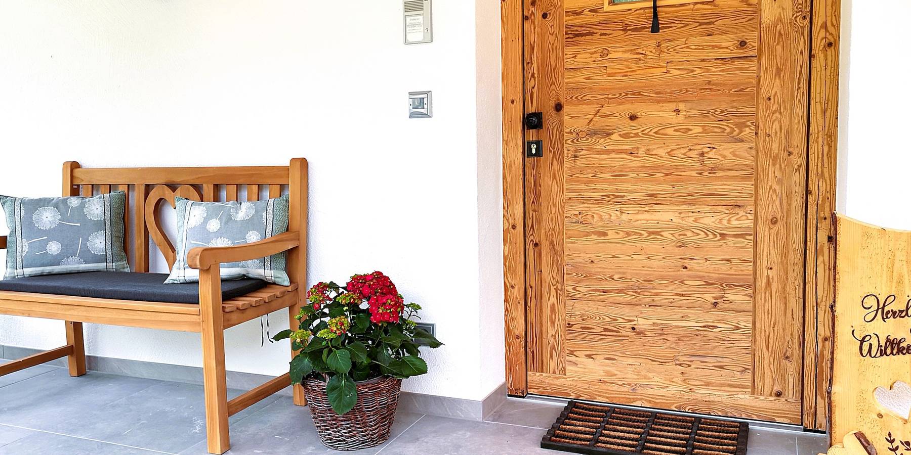 Alpenchalet-Chiemgau - Chalet 80qm für 1-2 Personen mit Wohn- und Küchenbereich, Schlafzimmer, Bad, extra Wc in Marquartstein, Bayerische Alpen