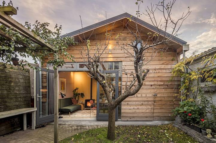 Chalet voor 3 personen, with terras and whirlpool as well as tuin - 1