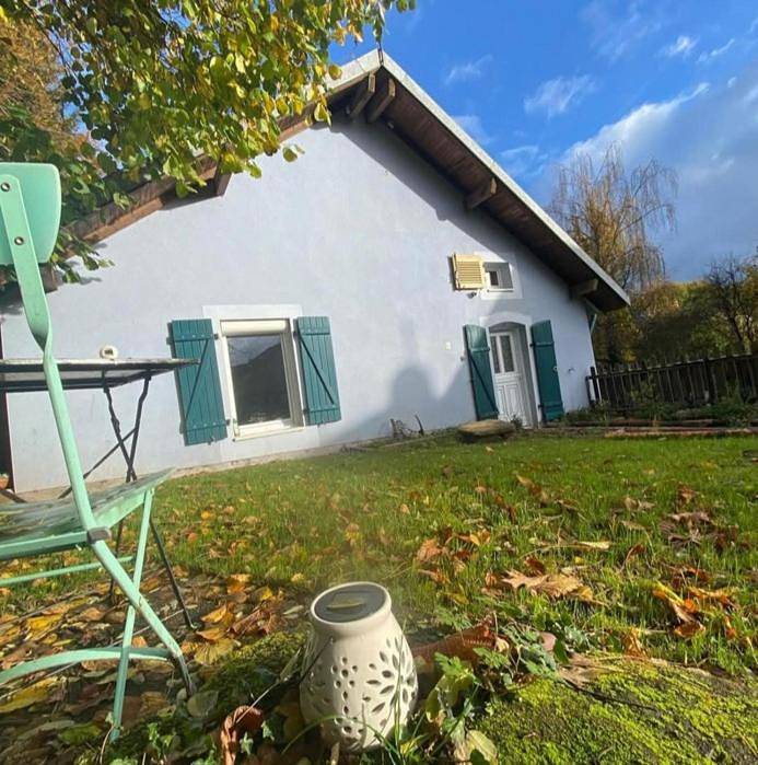 Location de vacances pour 7 personnes, avec jardin, animaux acceptés à Brouvelieures