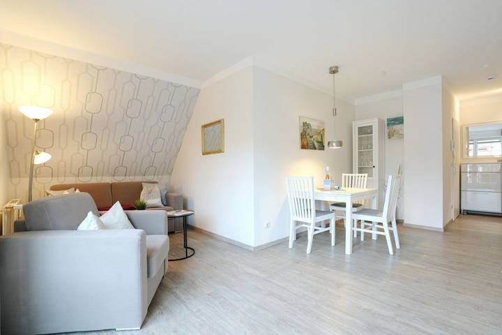 Ferienwohnung für 3 Personen, mit Balkon und Sauna in Timmendorfer Strand - 2