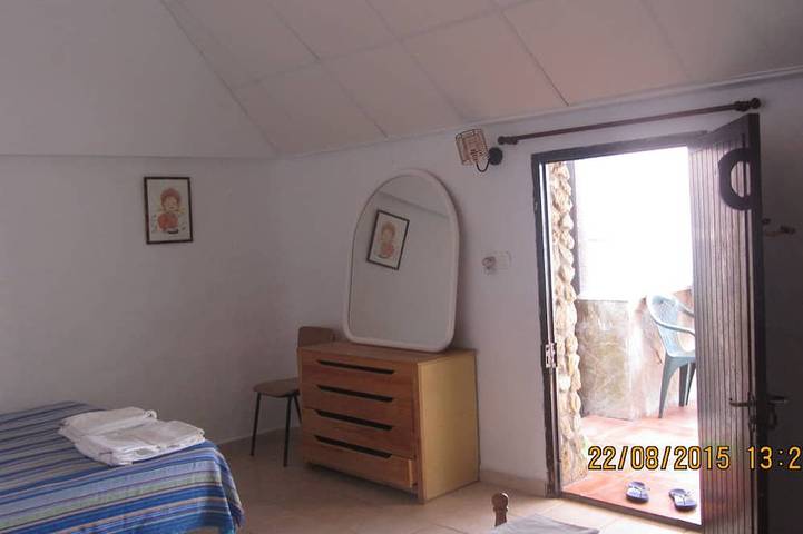 Gîte pour 18 personnes, avec terrasse et jardin à Zahora - 4